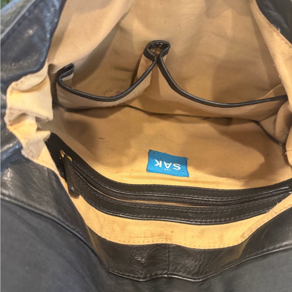 The Sak Black Leather Crossbody Bag - Picture 5 of 11